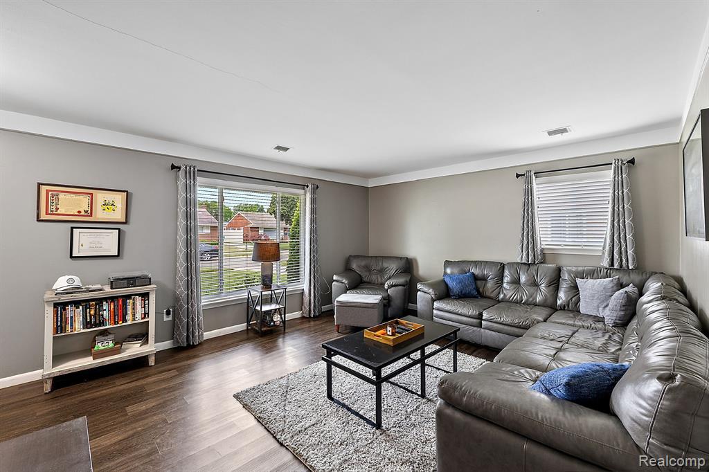 6460 SUNSET Street, Garden City, MI — Photo 11