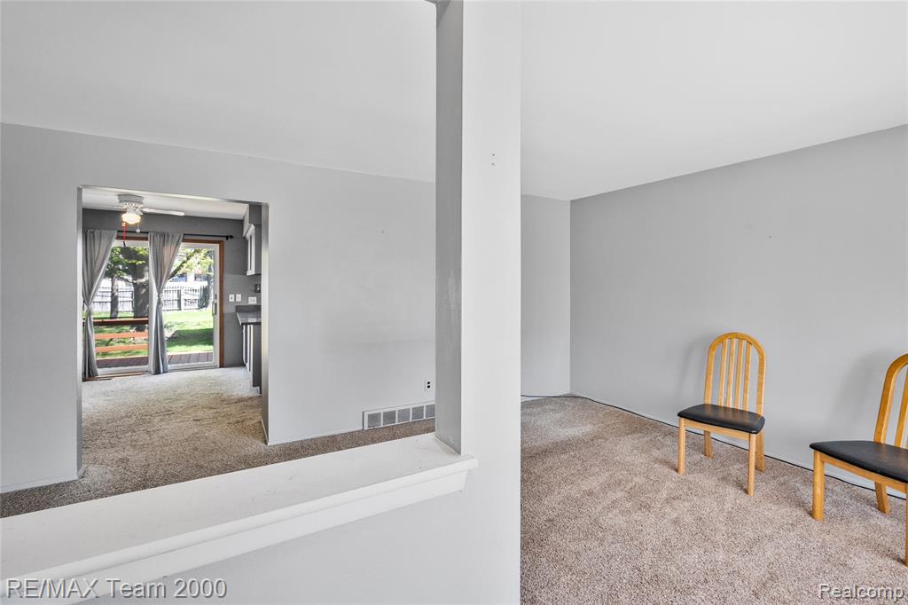 33622 Bock Street, Garden City, MI — Photo 4