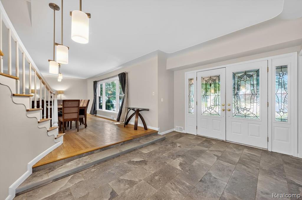 928 Hampstead Lane, Rochester Hills, MI 48309 — Photo 7