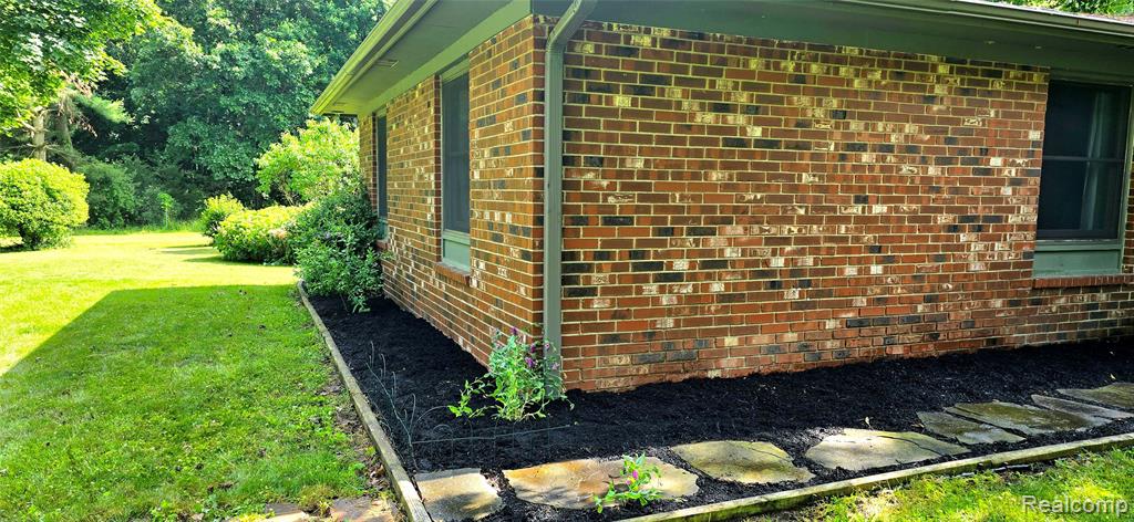 16744 Arnold Road, Gregory, MI 48137 — Photo 17
