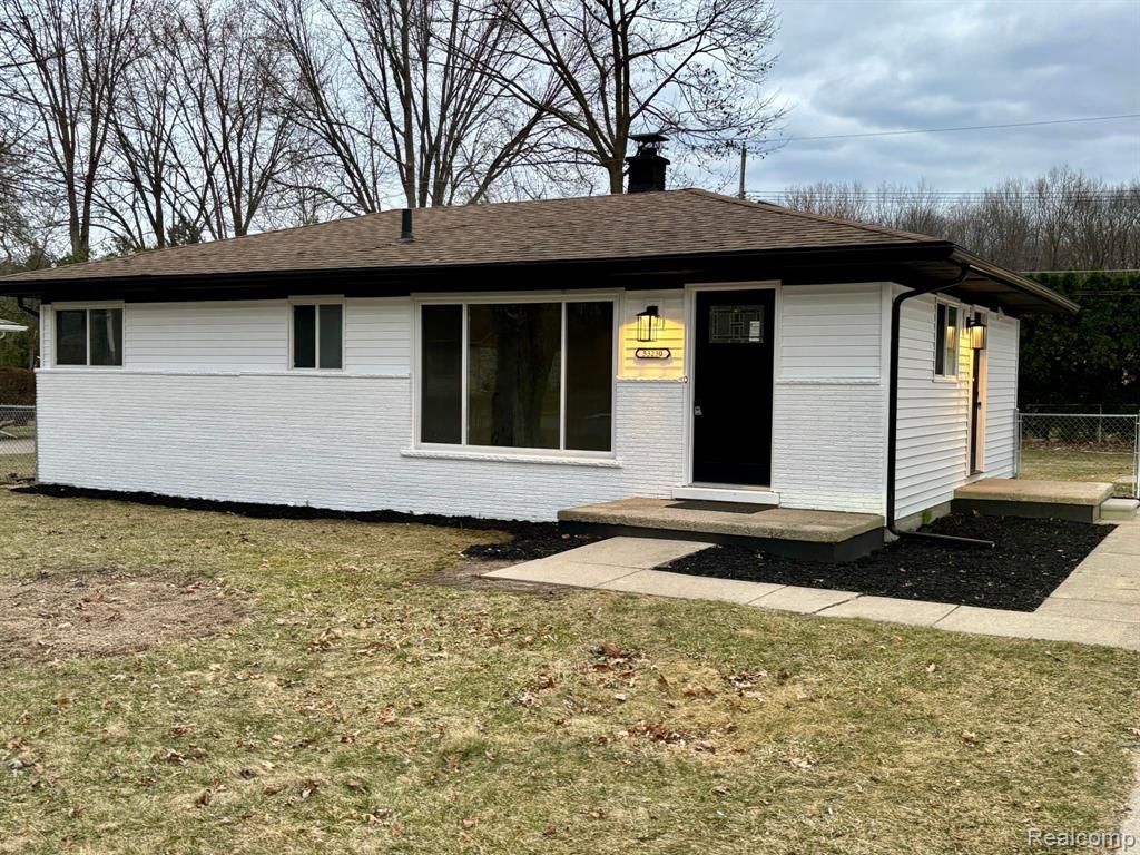 53230 LUANN Drive, Shelby Twp, MI 48316 — Photo 3
