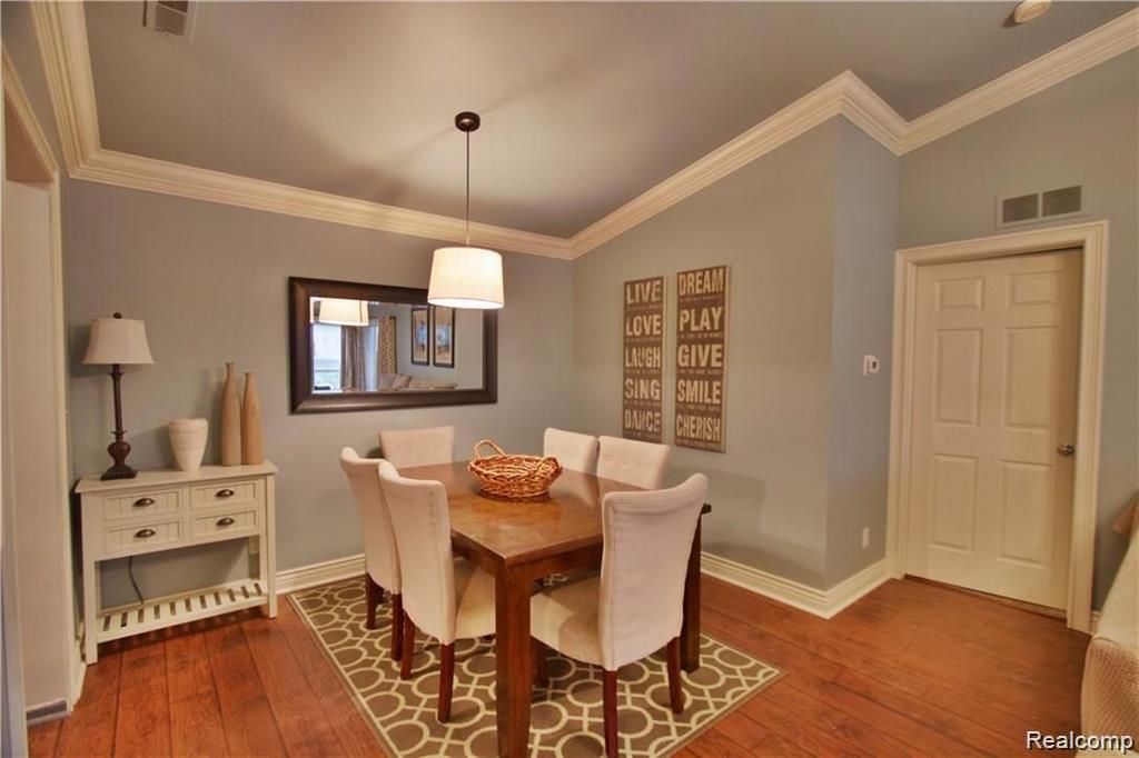 5445 Pine Aires Drive, Sterling Heights, MI 48314 — Photo 8