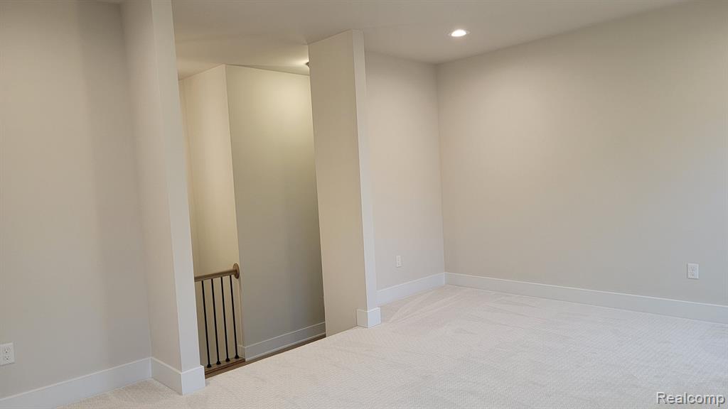 58268 INTERNATIONAL Drive, South Lyon, MI 48178 — Photo 57
