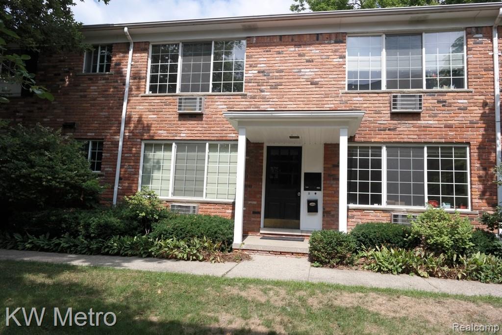 630 Ann Street, Birmingham, MI 48009 — front exterior