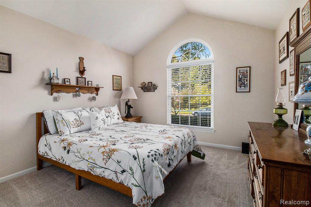 9771 Tioga Trail, Pinckney, MI 48169 — Photo 11