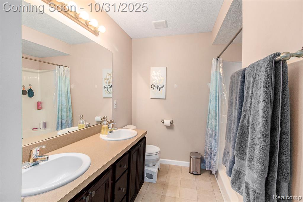 9123 Oneida Way, Pinckney, MI 48169 — Photo 13