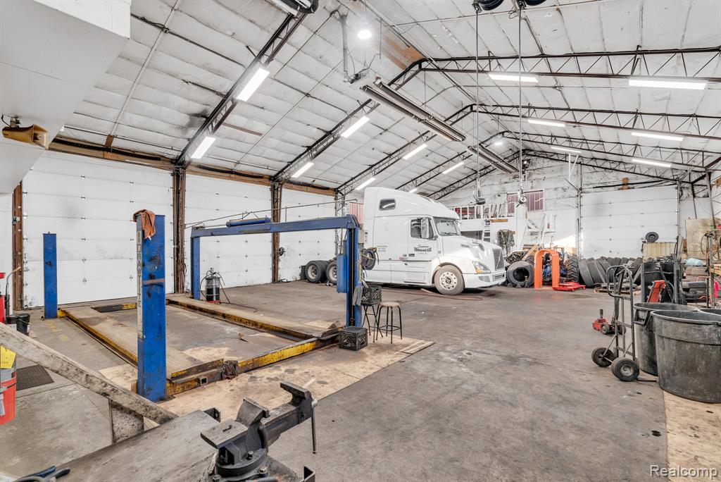 1475 S Newburgh Road, Westland, MI, 48186