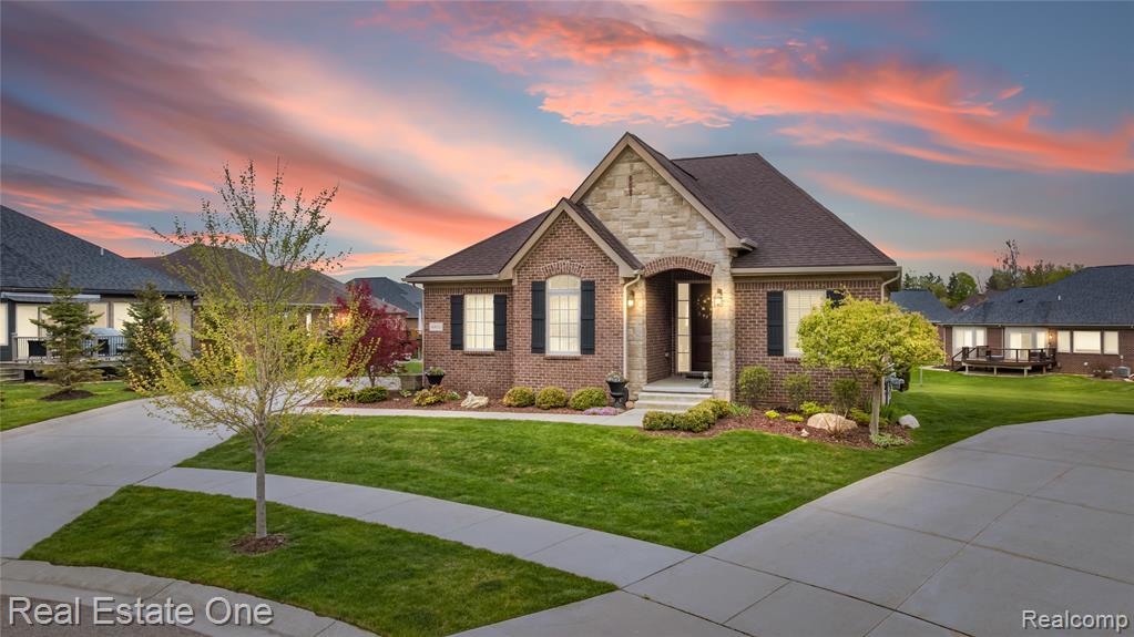 49031 Honey Tree Court Court, Northville, MI 48168 — Photo 55