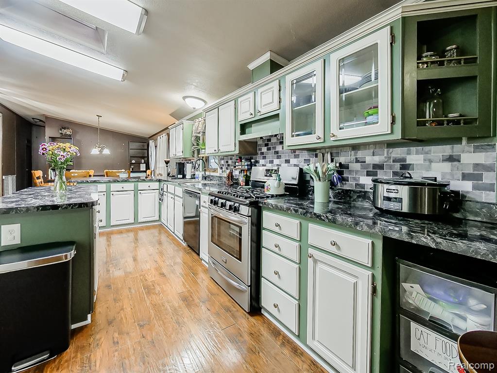2015 Plum Street, Clarkston, MI 48348 — Photo 29