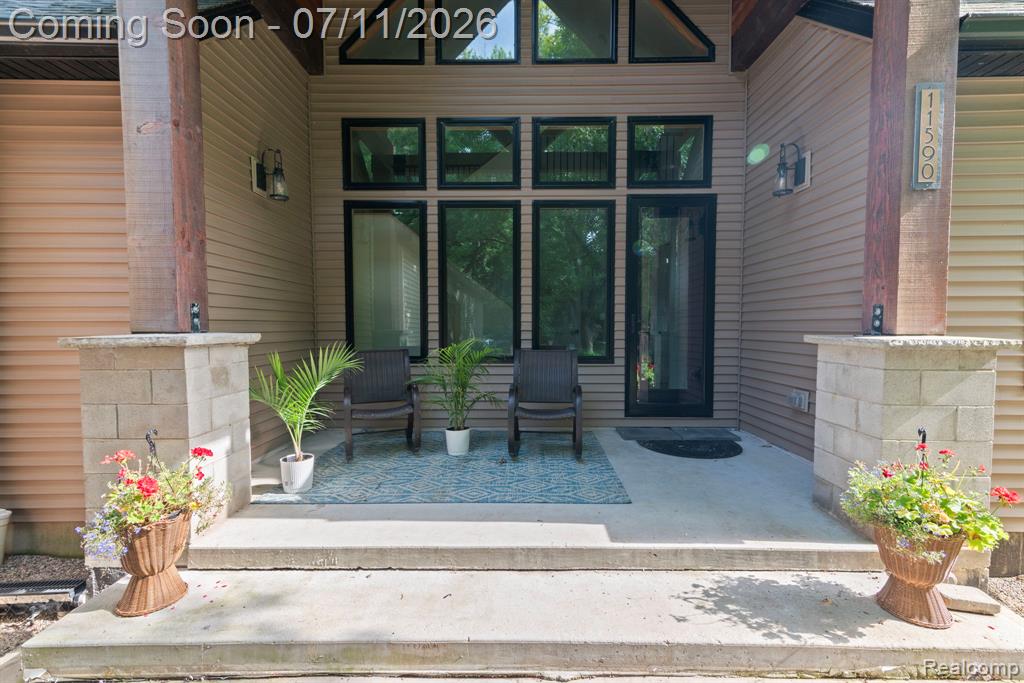 11590 Sumpter Drive, South Lyon, MI 48178 — Photo 12