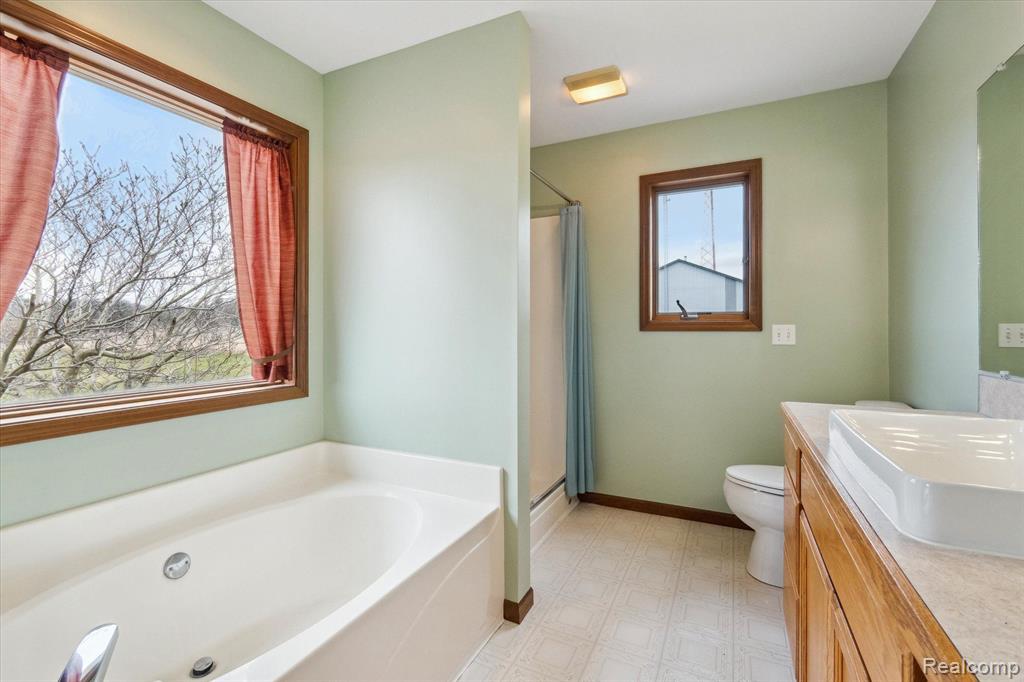 4332 LAKE PLEASANT Road, North Branch, MI 48461 — Photo 32