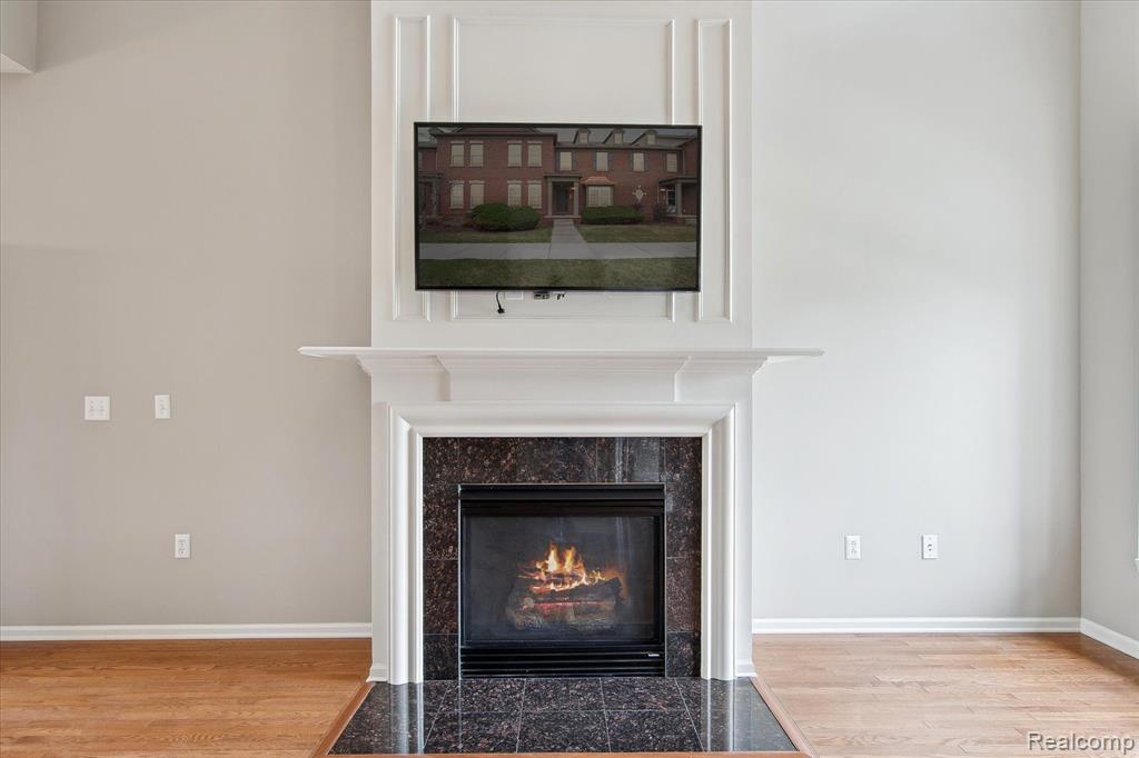 1902 PADDOCK Lane, Canton, MI 48188 — Photo 14