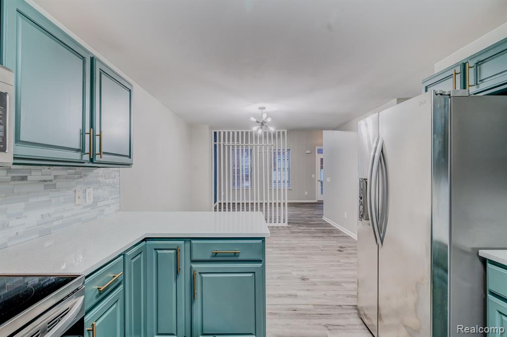 1111 FOUNTAIN VIEW Circle, South Lyon, MI 48178 — Photo 23