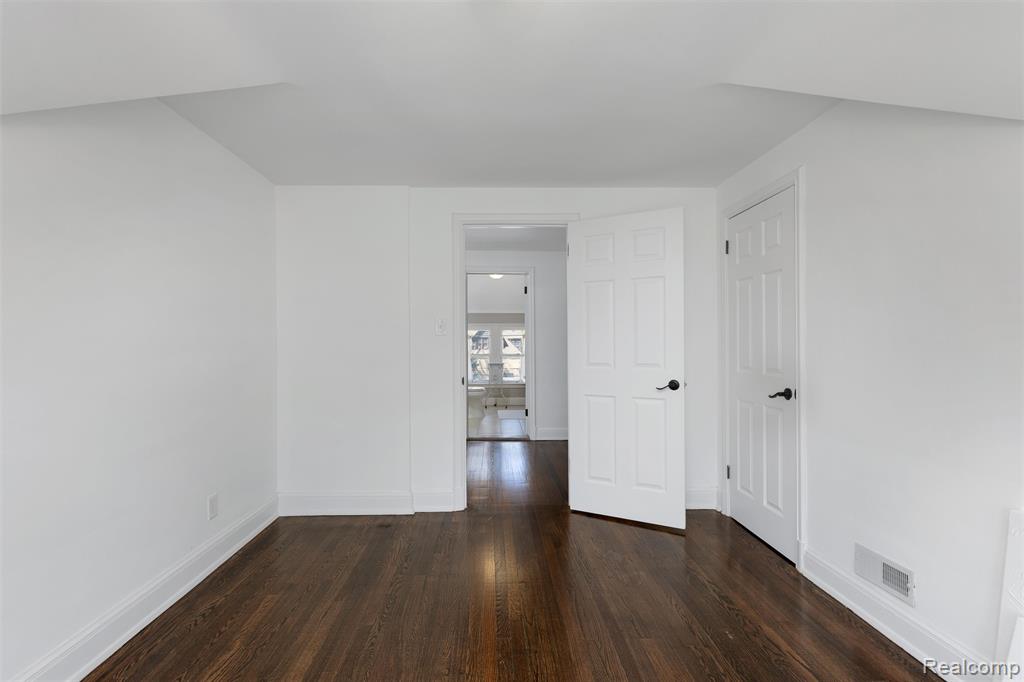 18221 Muirland Rd, Detroit, MI 48221 — Photo 29