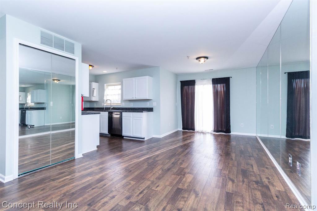 2851 Biddle Avenue, Wyandotte, MI 48192 — Photo 11