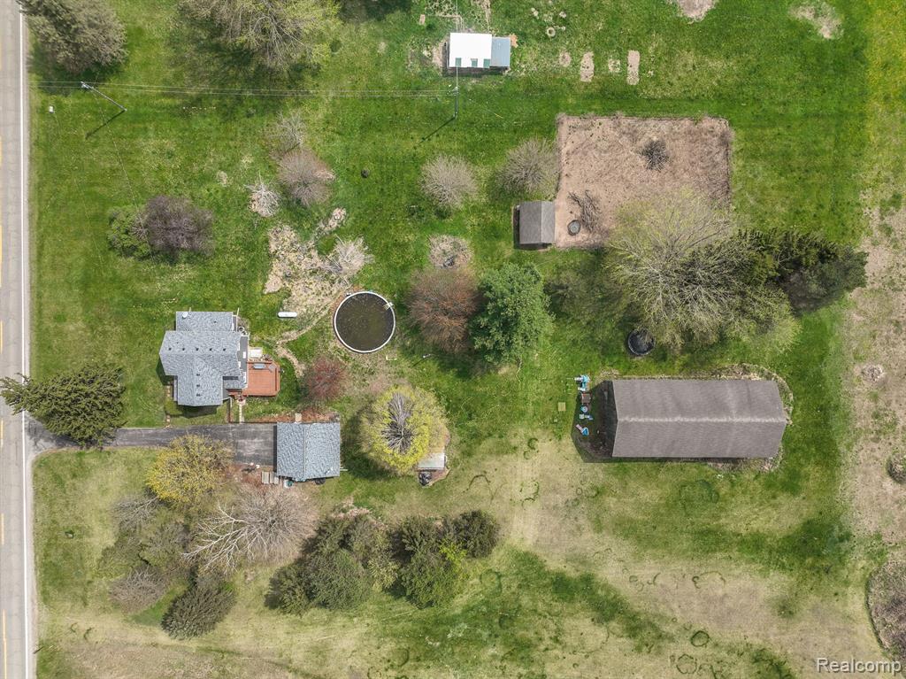 10639 MASON Road, Fowlerville, MI 48836 — Photo 8