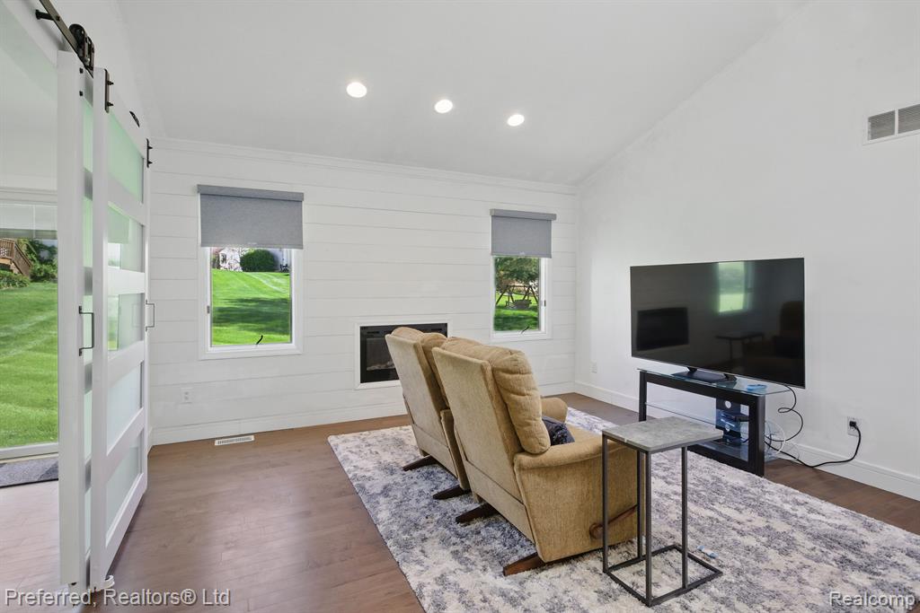 454 Woodland Drive, Saline, MI 48176 — Photo 14