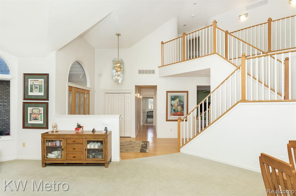 685 TRINWAY Drive, Troy, MI 48085 — Photo 10