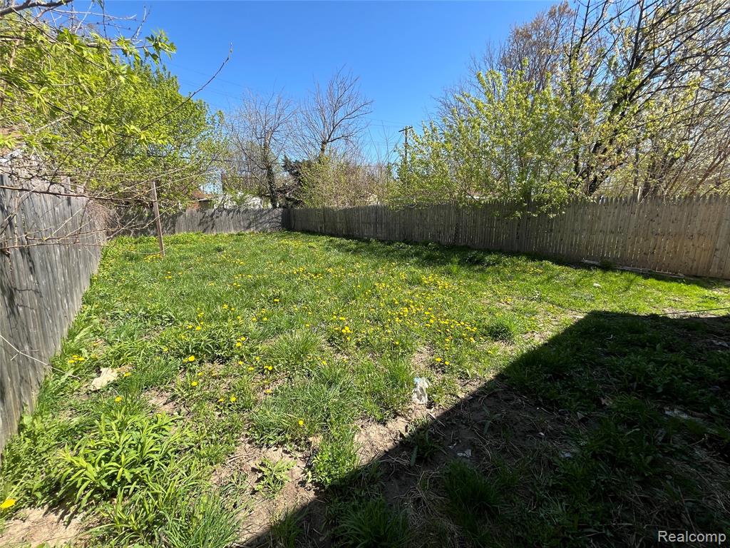 15645 Liberal Street, Detroit, MI 48205 — Photo 22