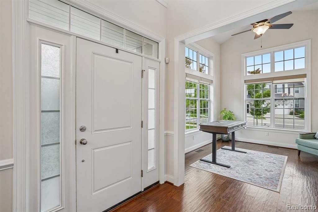 42832 Cardinal Way, Novi, MI — Photo 5