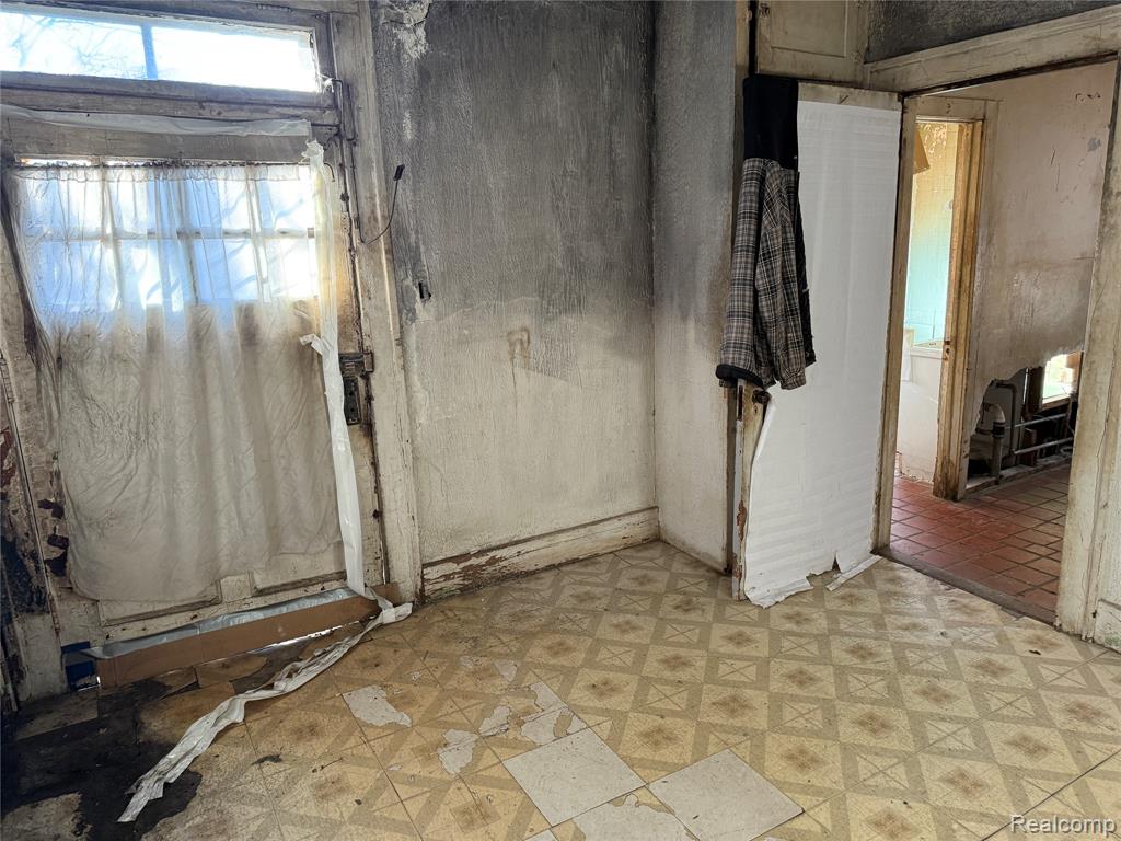 3883 Garland Street, Detroit, MI 48214 — Photo 6