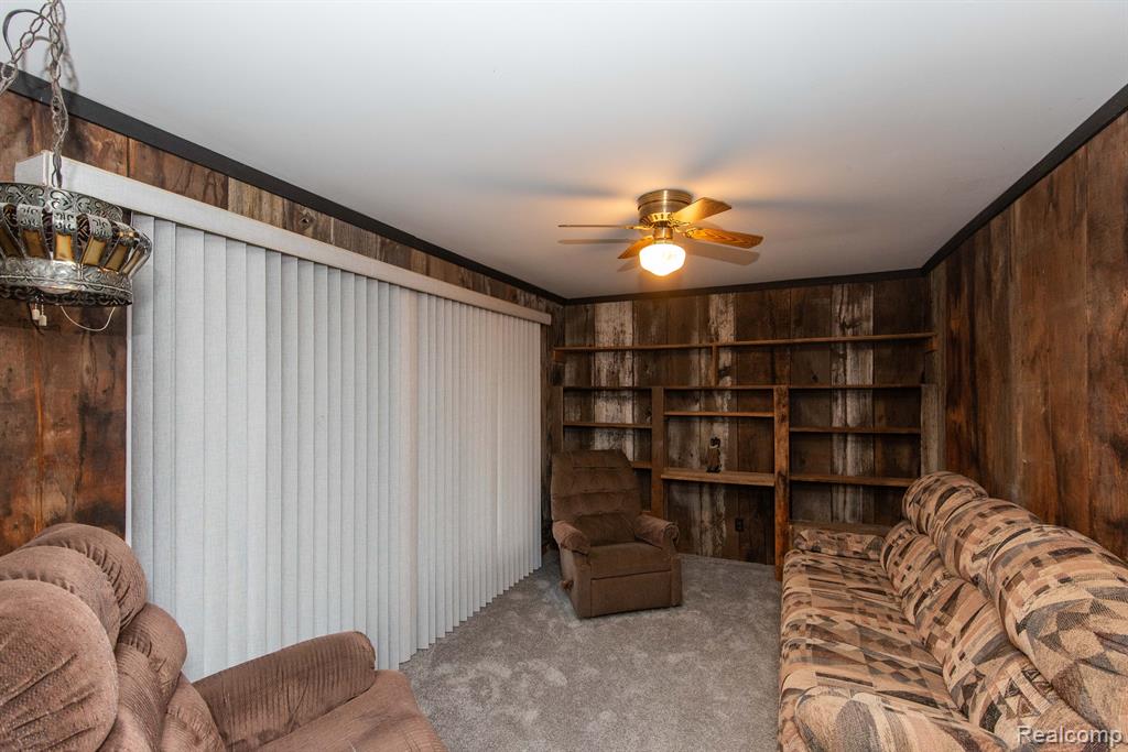 6226 GOLFVIEW Drive, Burton, MI 48509 — Photo 32