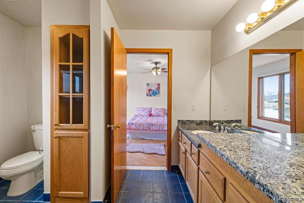 49332 GOLDEN LAKE Drive, Shelby Twp, MI 48315 — Photo 39
