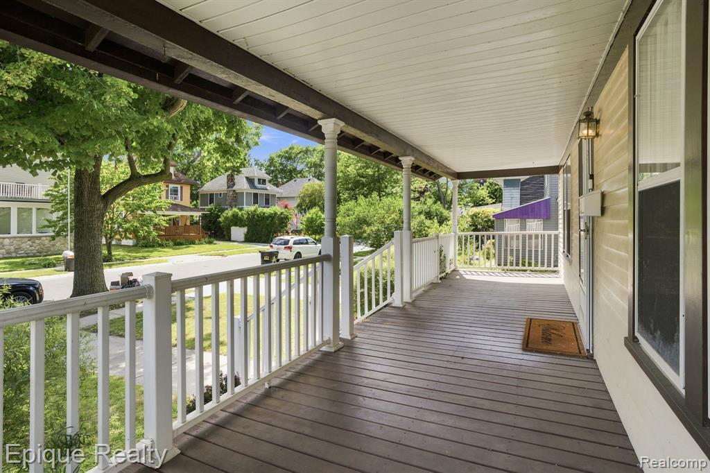 819 Tunnel Street, Port Huron, MI 48060 — Photo 4