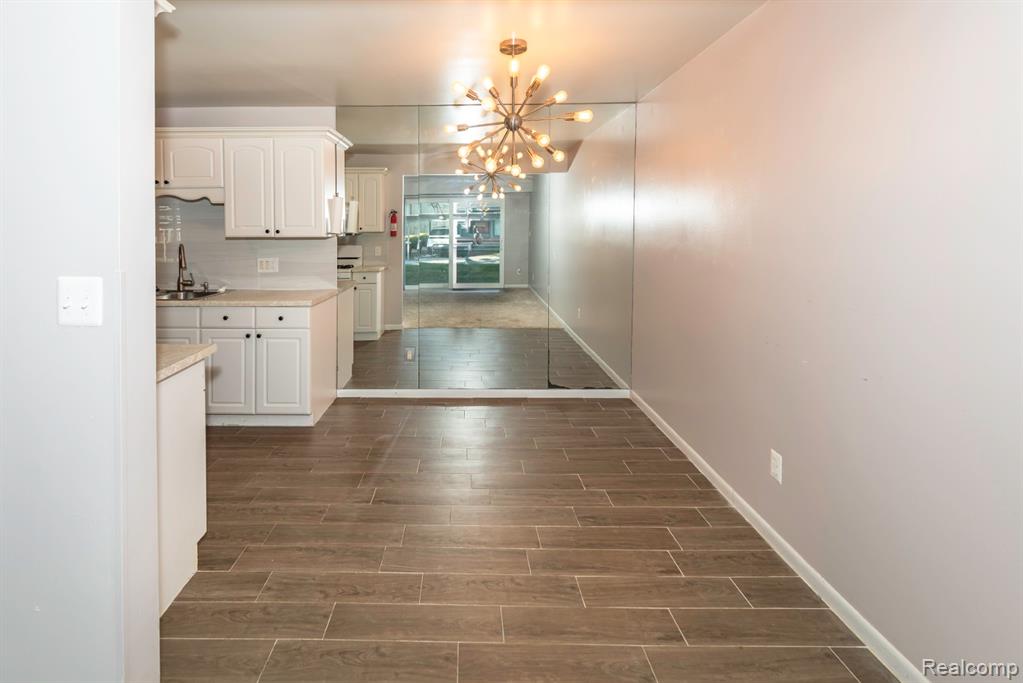 9601 Bayview Drive, 102, Ypsilanti, MI 48197 — Photo 12