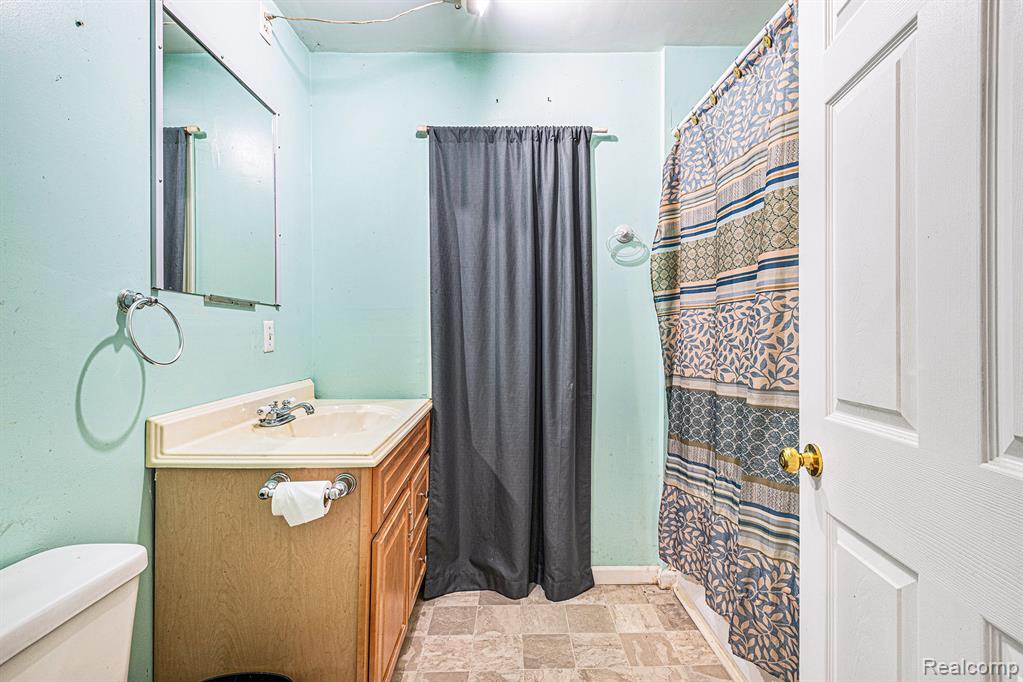 8257 N Genesee Road, Mount Morris, MI 48458 — Photo 9