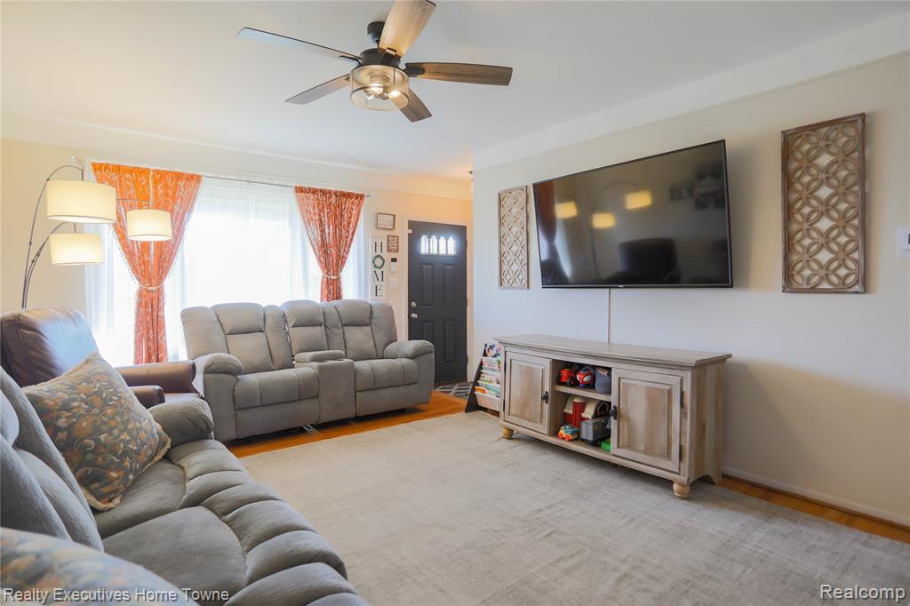 29847 Palomino Drive, Warren, MI 48093 — Photo 11