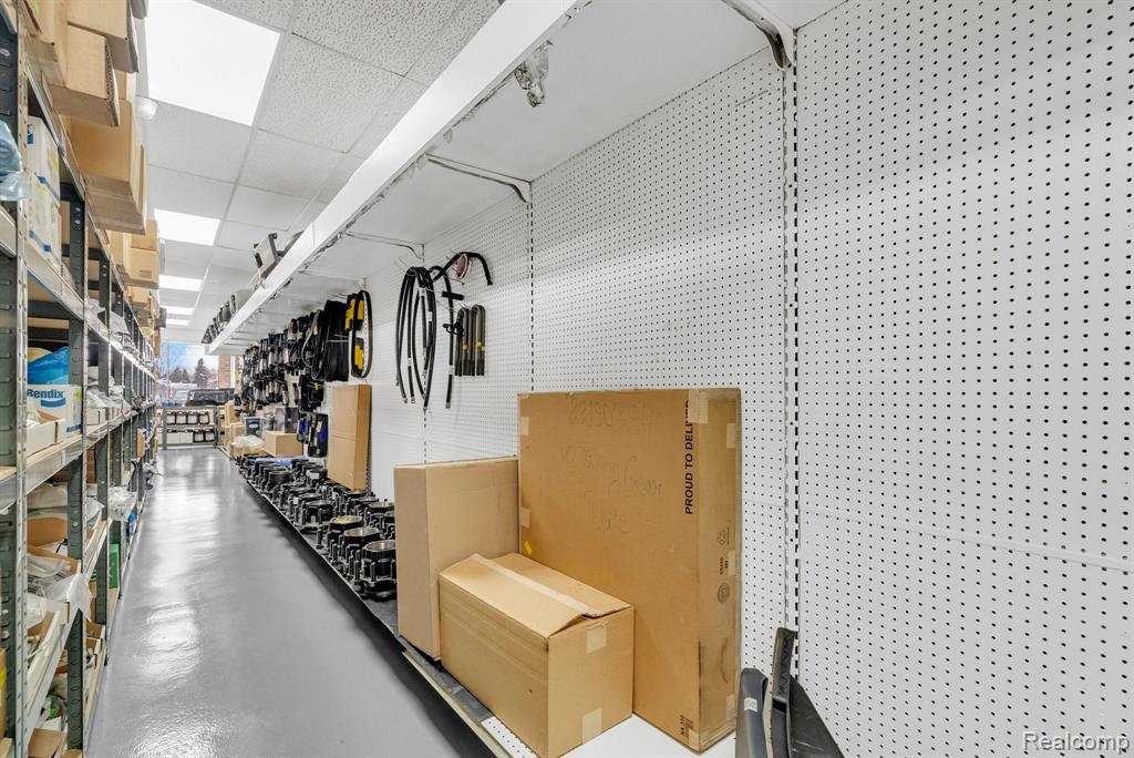 1475 S Newburgh Road, Westland, MI, 48186