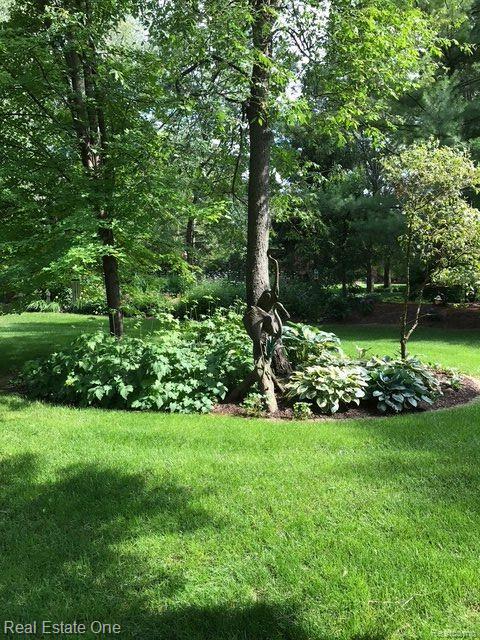 9316 LAKEBLUFF Drive, Clarkston, MI 48348 — Photo 85