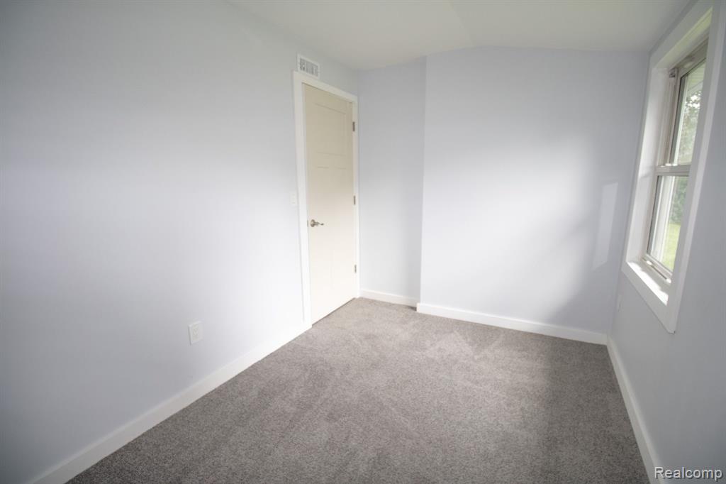 5480 OAK PARK Drive, Clarkston, MI — Photo 26