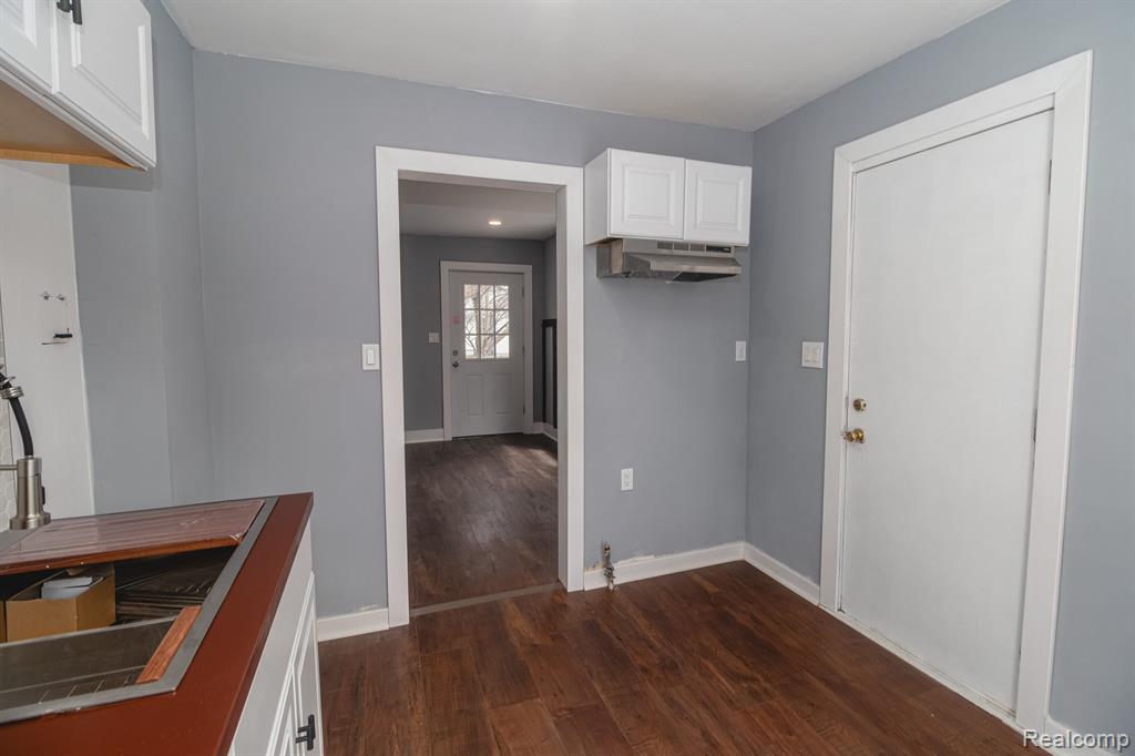 881 Garfield Avenue, Lincoln Park, MI 48146 — Photo 5
