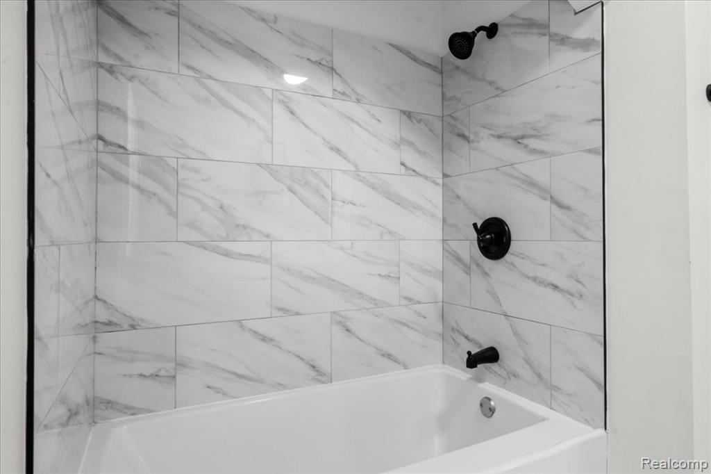 17217 Plainview Avenue, Detroit, MI 48219 — Photo 22