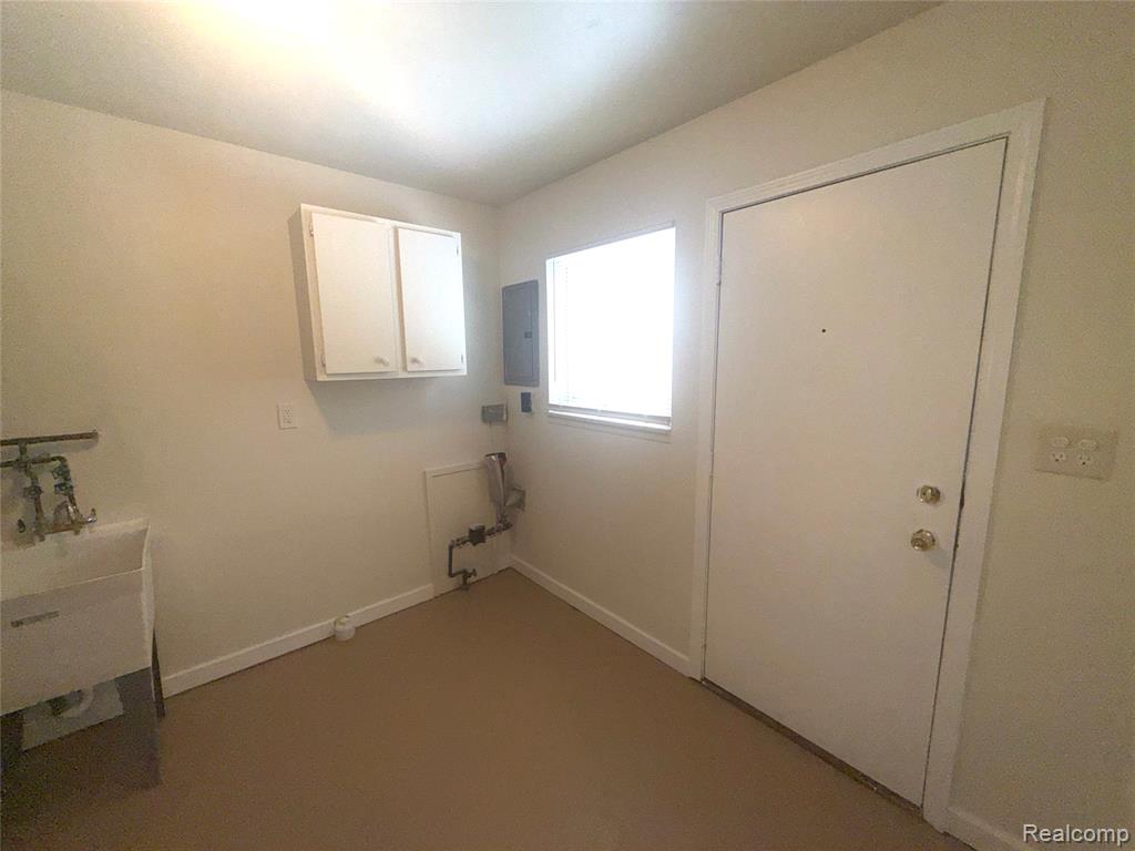 7643 Rivard Avenue, Warren, MI 48091 — Photo 32