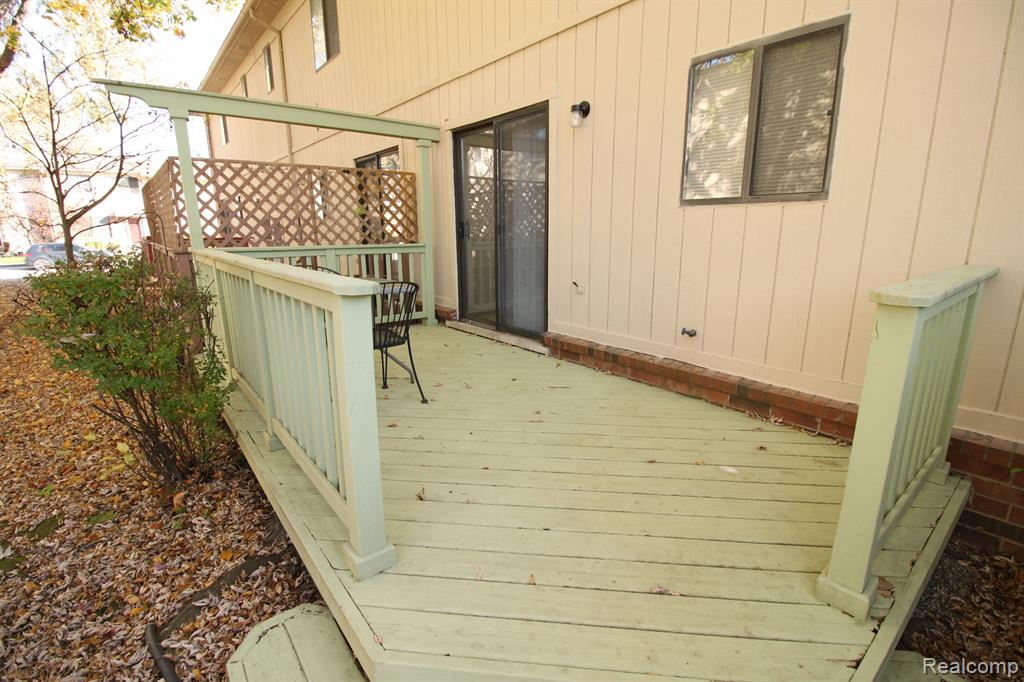 40831 HIGHPOINTE Drive, Clinton Twp, MI 48038 — Photo 5