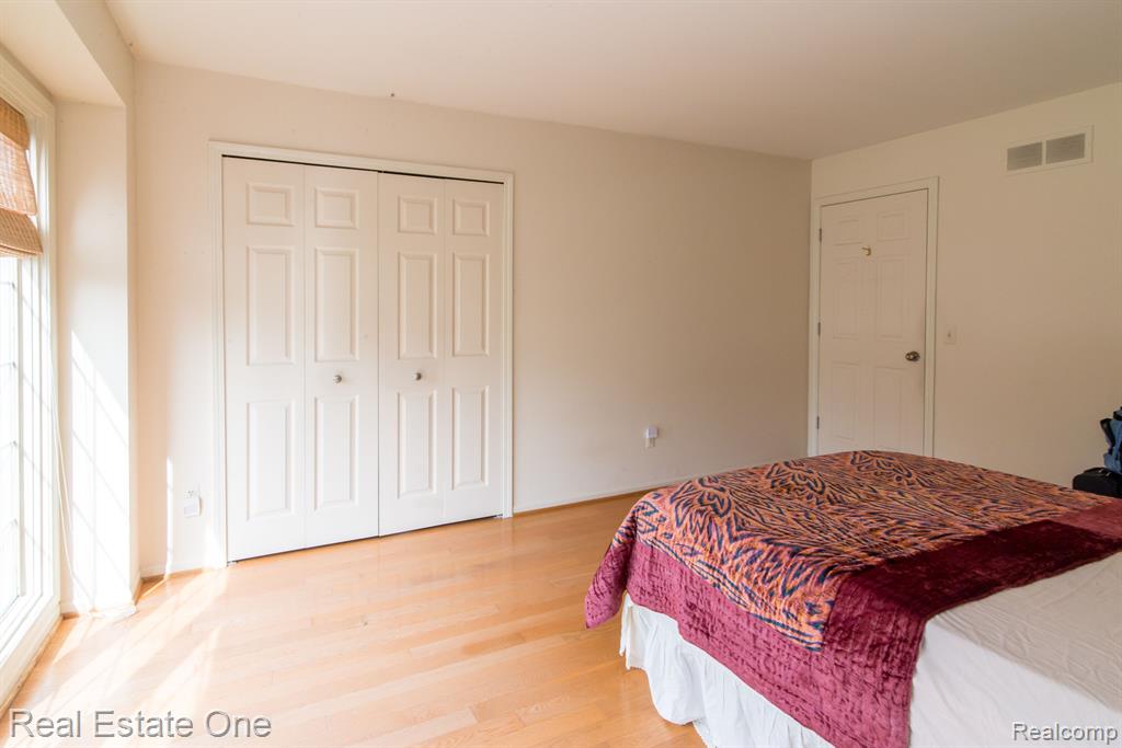 4088 PARKSTONE Court, Troy, MI 48098 — Photo 76