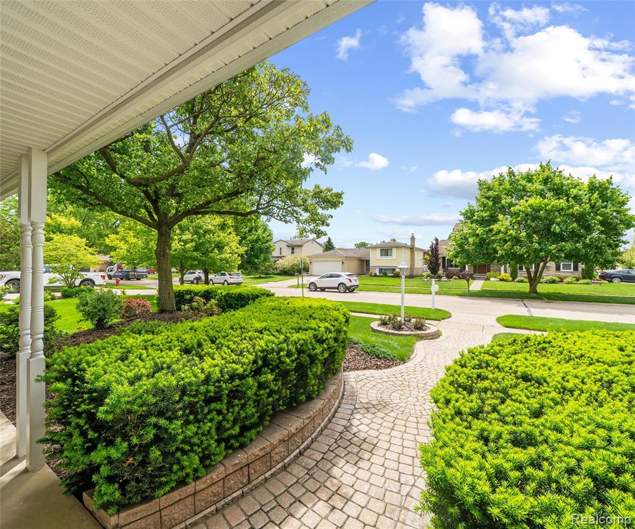 42736 BOULDEN Court, Canton, MI 48187 — Photo 24