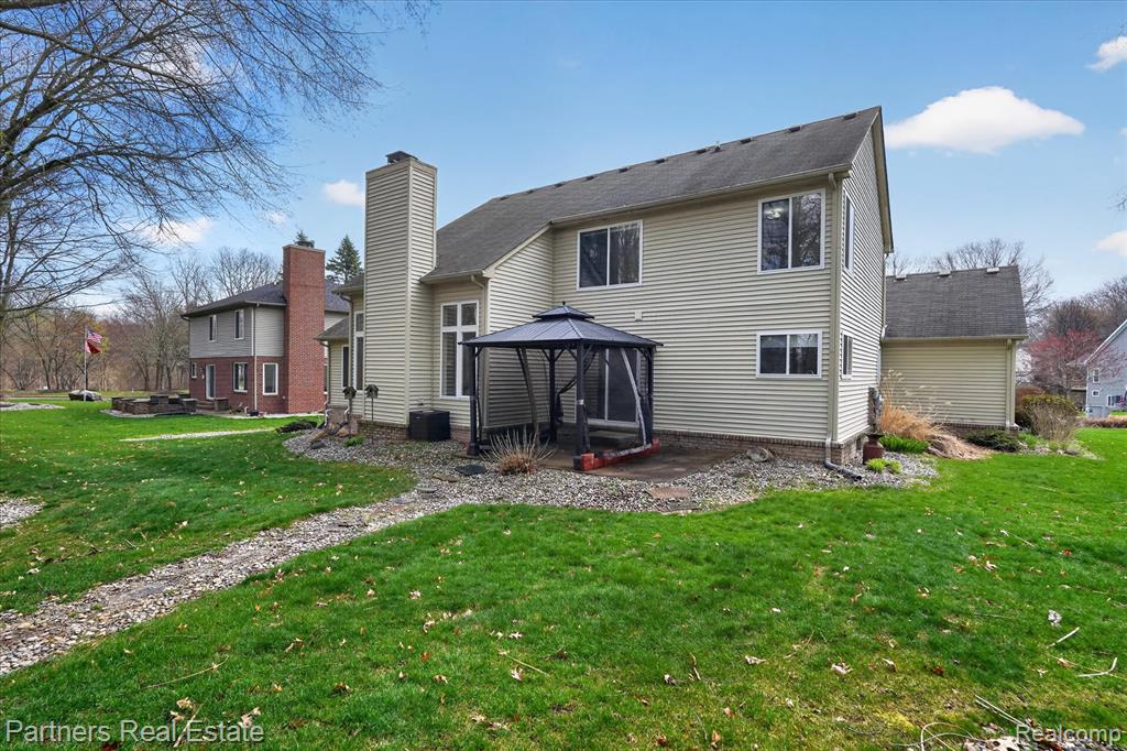 112 Summer Shade Drive, Howell, MI 48843 — Photo 44
