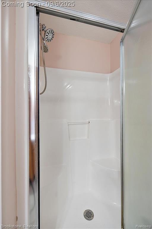 7696 Shawn Drive, Imlay City, MI 48444 — Photo 36