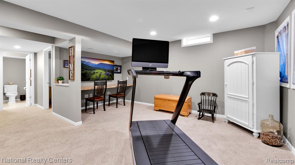 9634 Wexford Drive, Ypsilanti, MI 48198 — Photo 29