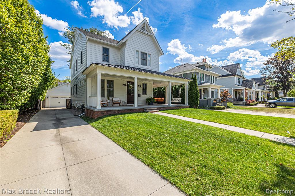911 S BATES Street, Birmingham, MI 48009 — Photo 2