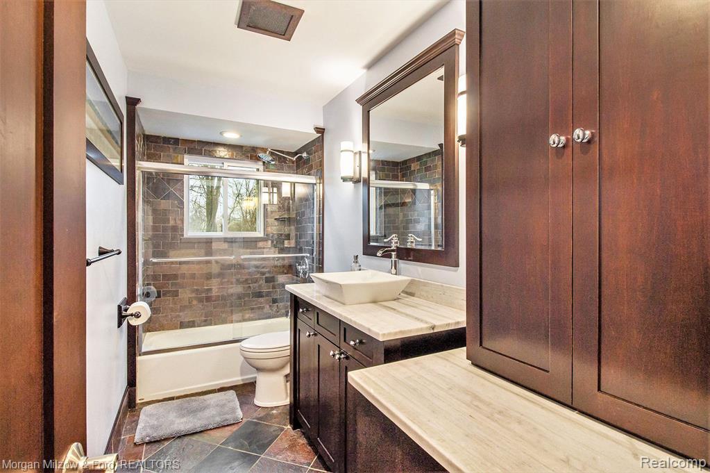 6074 Princess Lane, Clarkston, MI — Photo 15