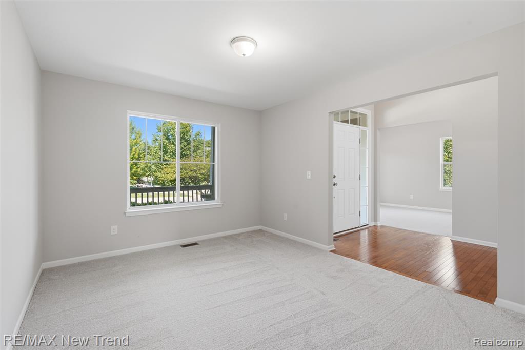7301 VILLAGE PARK Drive, Independence, MI — Photo 10