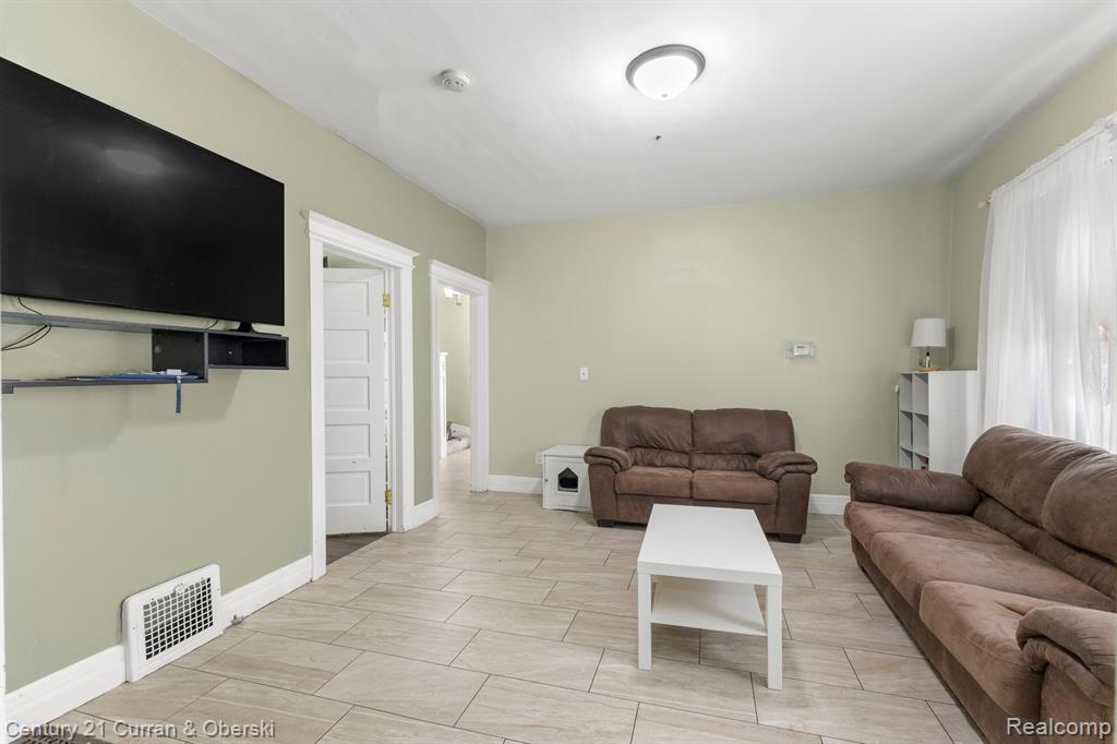 9182 LAFAYETTE Boulevard, Detroit, MI 48209 — Photo 12