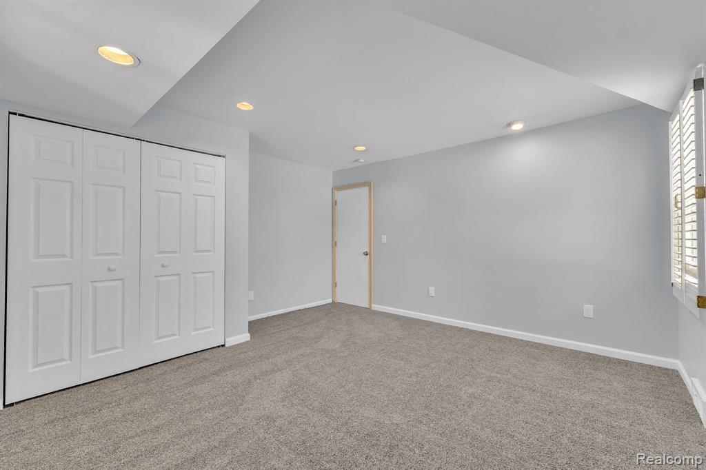 6576 Inkster Road, West Bloomfield, MI — Photo 47