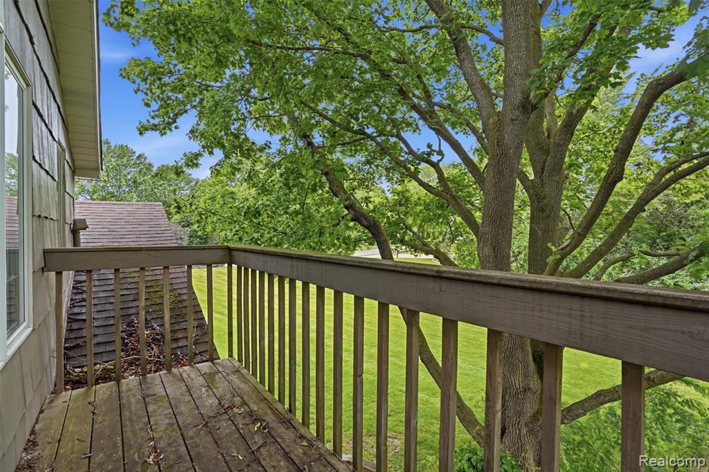 9277 Burning Tree Drive, Grand Blanc, MI 48439 — Photo 34