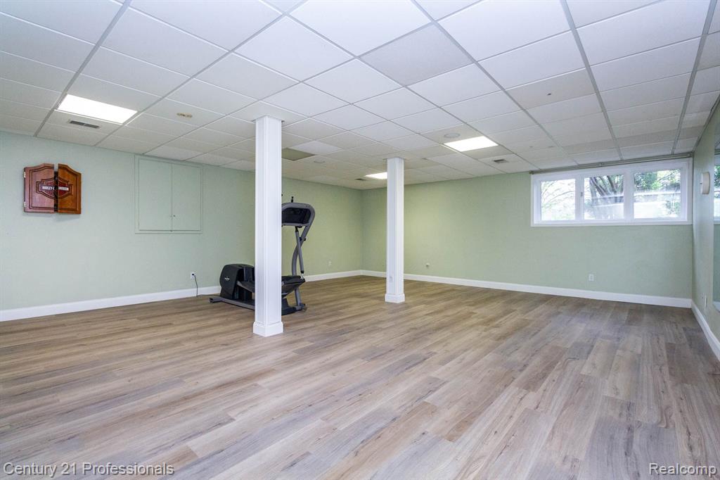 685 Dornoch Drive, Ann Arbor, MI 48103 — Photo 48